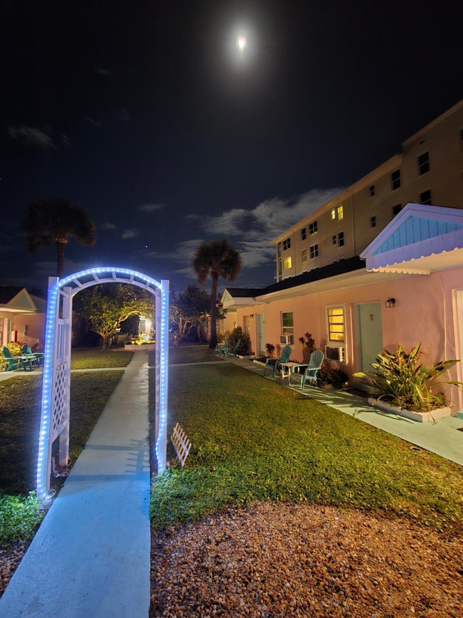 Oceanfront Sea Scape Motel Indialantic Εξωτερικό φωτογραφία